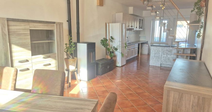 location Maison Vezeronce Curtin