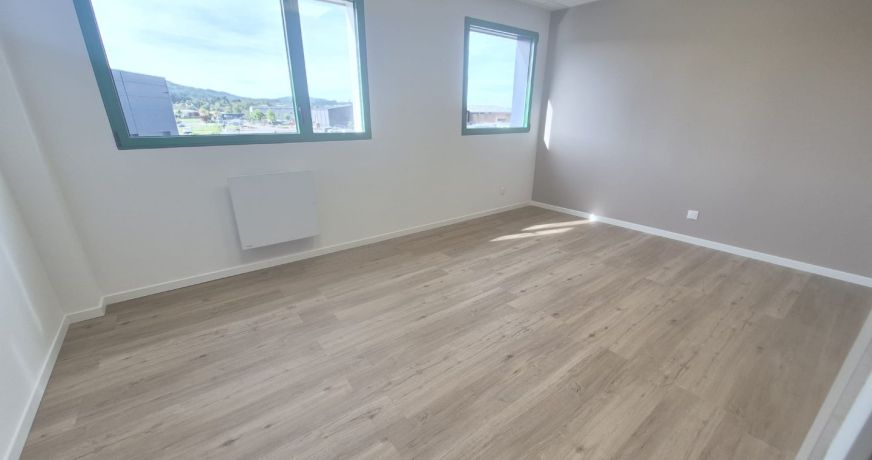 location Ateliers et bureaux Villemoirieu