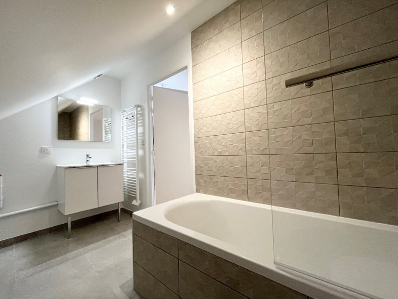 location Appartement Cremieu - Photo 8
