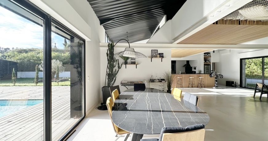 vente Villa Pouillon