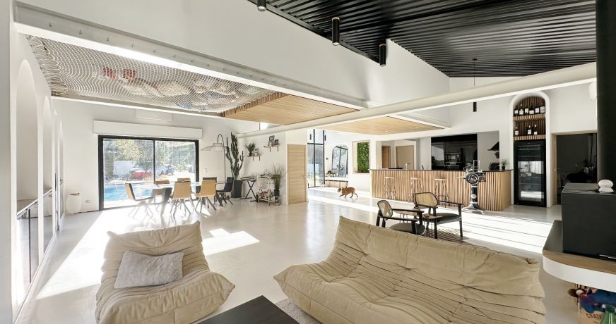 vente Villa Pouillon