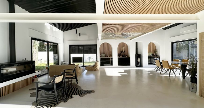 vente Villa Pouillon