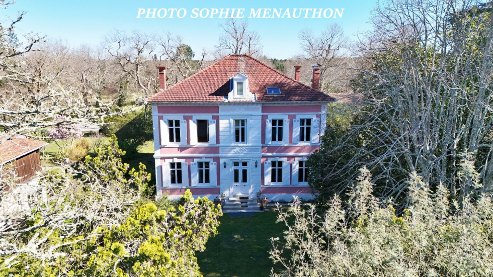 vente Maison de maître Saint Julien En Born - Photo 1