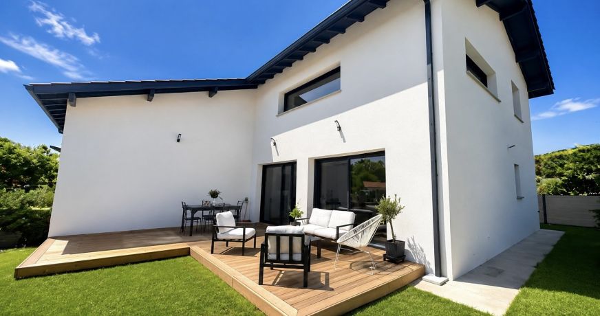 à vendre Maison contemporaine Urcuit