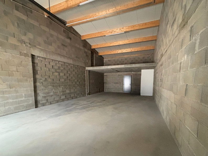 location Entrepot Angresse - Photo 3