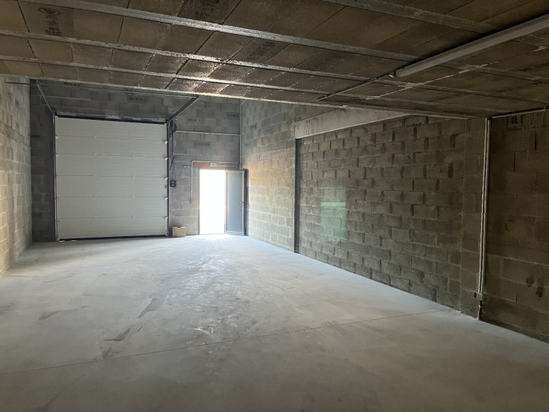 location Entrepot Angresse - Photo 4
