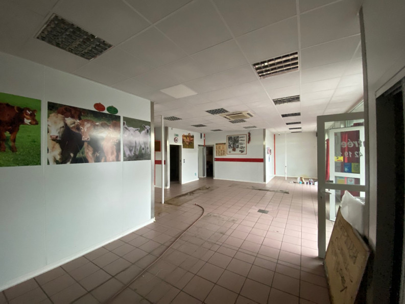 location Local commercial Saint Vincent De Tyrosse - Photo 4