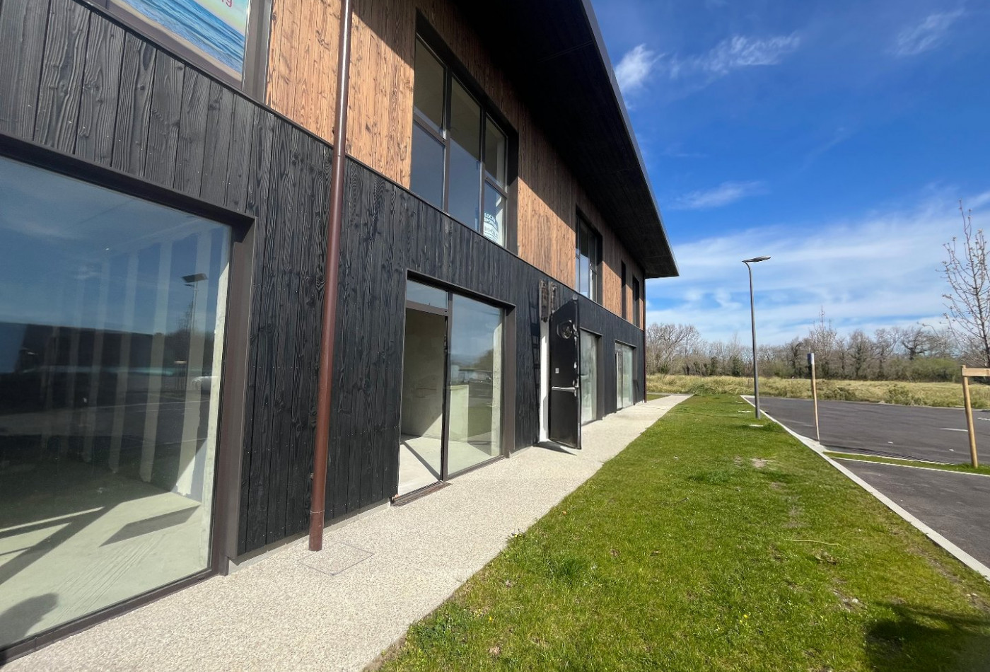 location Local commercial Angresse - Photo 2