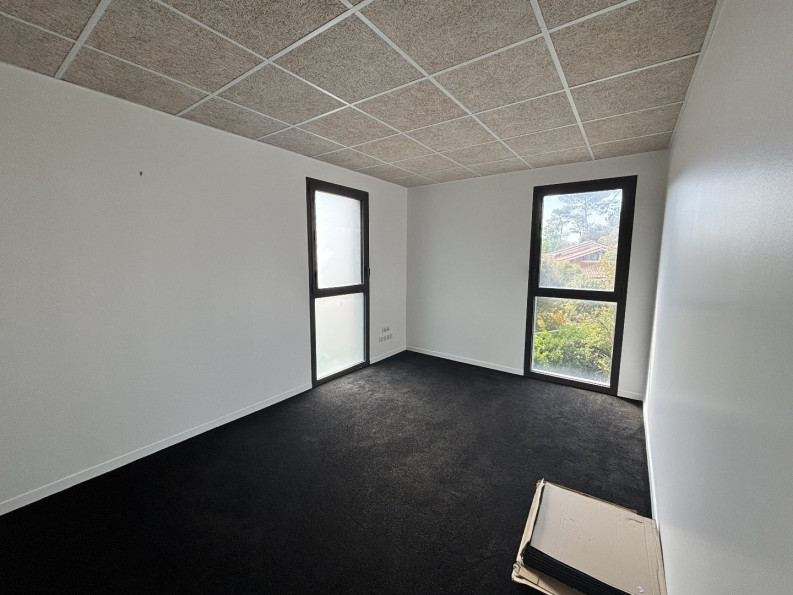 location Bureau Capbreton - Photo 4