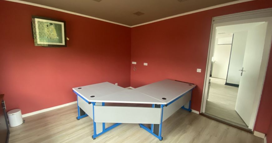 vente Local artisanal Angresse