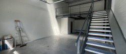 location Entrepots et bureaux Tosse