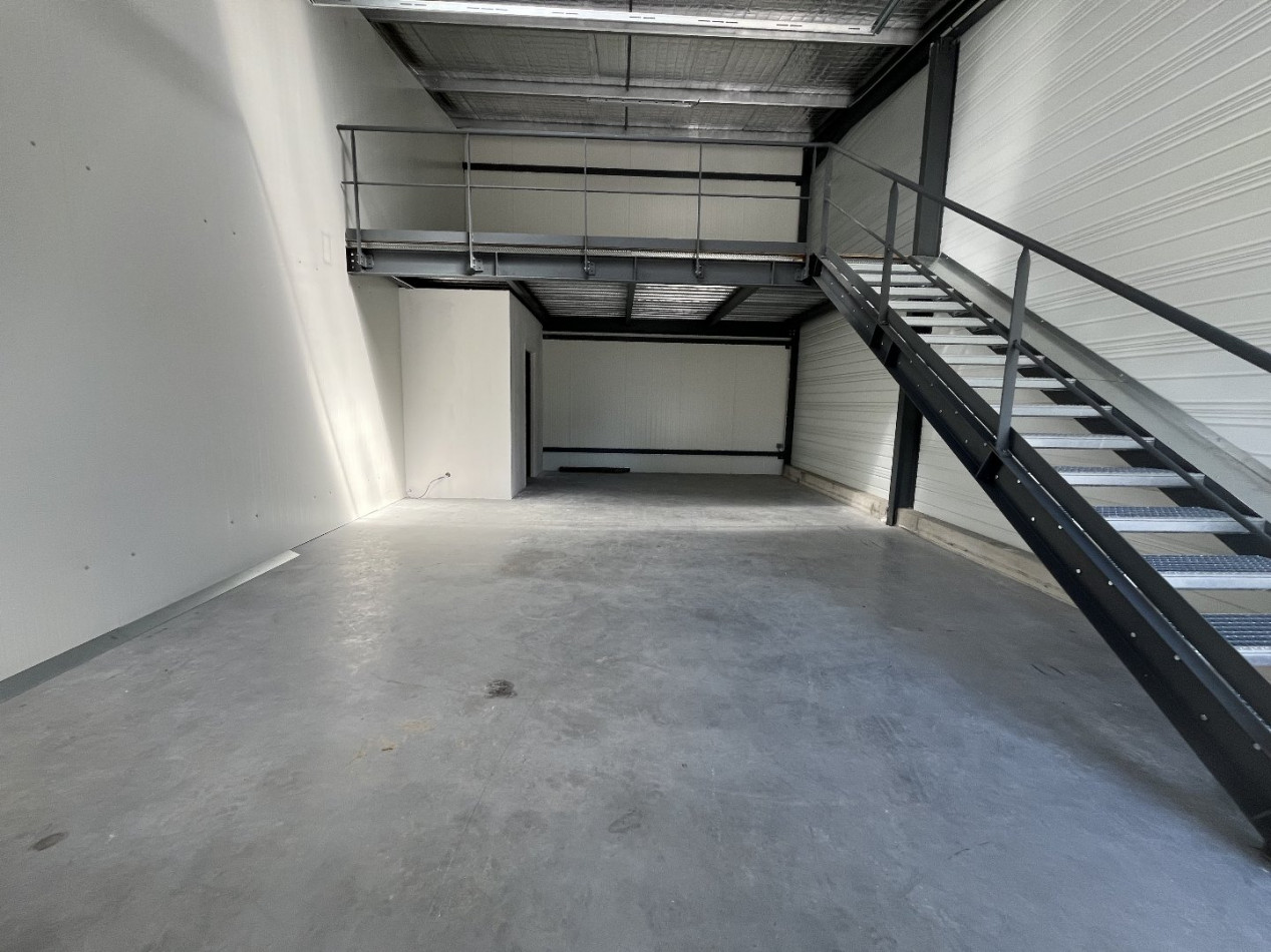 location Entrepots et bureaux Tosse - Photo 6