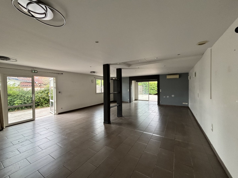 location Local commercial Saint Vincent De Tyrosse - Photo 6