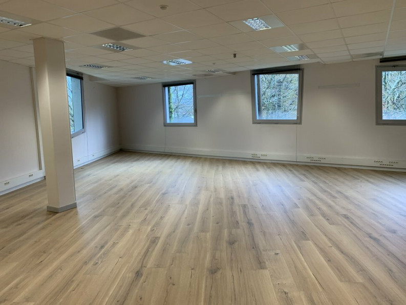 location Bureau Pau - Photo 1