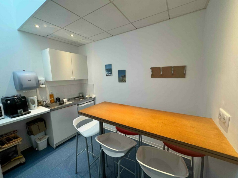 à louer Bureau Saint-jean-de-luz - Photo 4