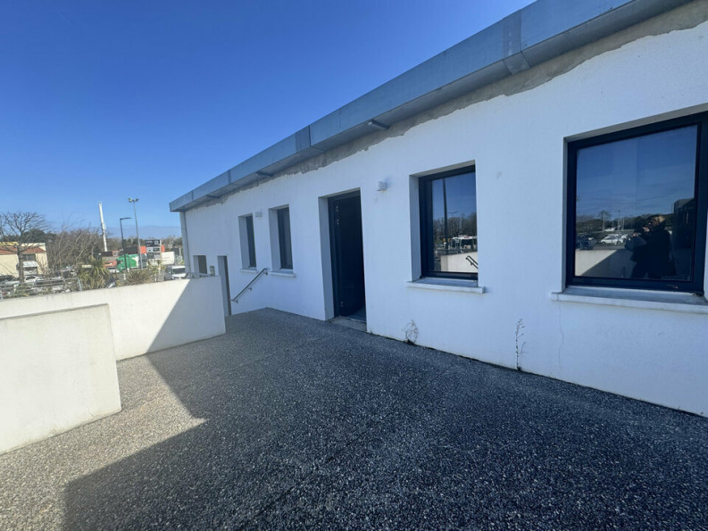 à louer Locaux d'activité Anglet - Photo 1