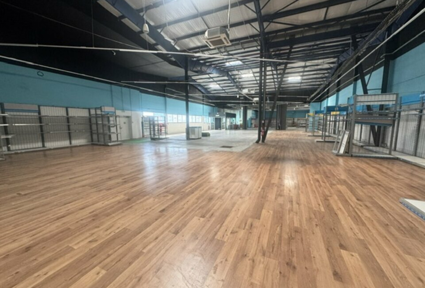 location Local commercial Bayonne - Photo 1