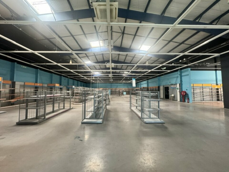 à louer Local commercial Bayonne - Photo 3