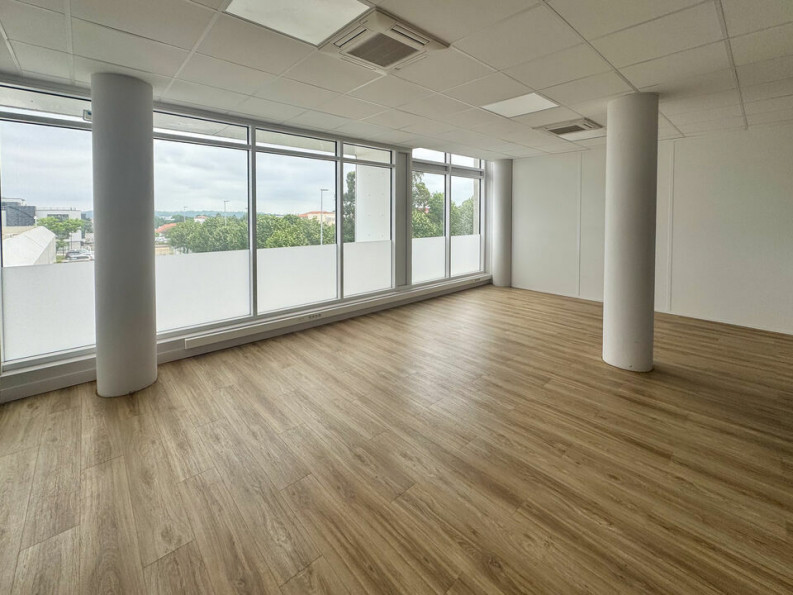 location Bureau Anglet - Photo 1