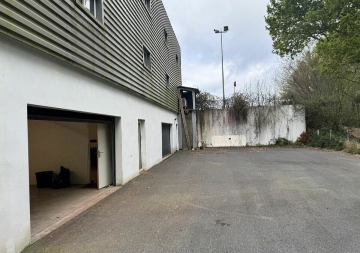 à louer Locaux d'activité Bassussarry