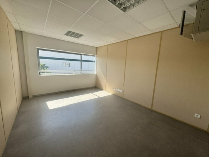 à louer Bureau Bayonne - Photo 3