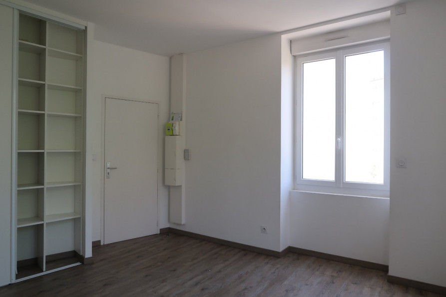 location Appartement Saint Chamond - Photo 2