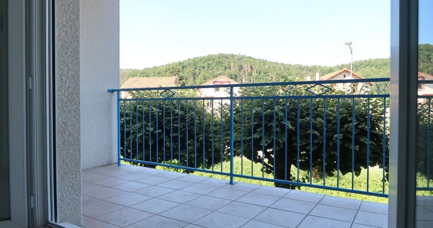 location Appartement Unieux