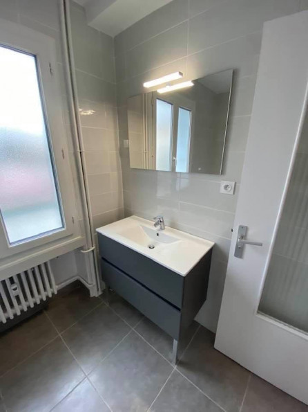 location Appartement Saint Etienne - Photo 7