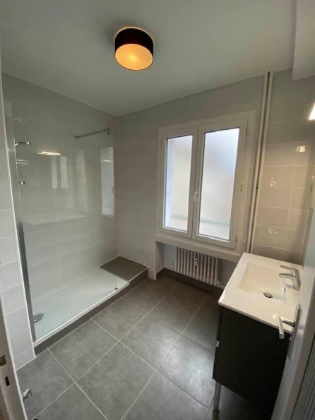 location Appartement Saint Etienne - Photo 8