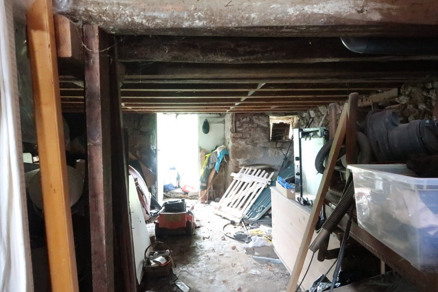 à vendre Maison à rénover Saint Julien La Vetre - Photo 5