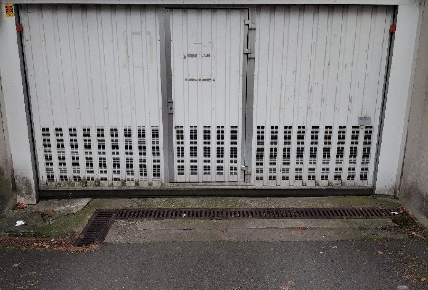 vente Garage Saint Etienne - Photo 1