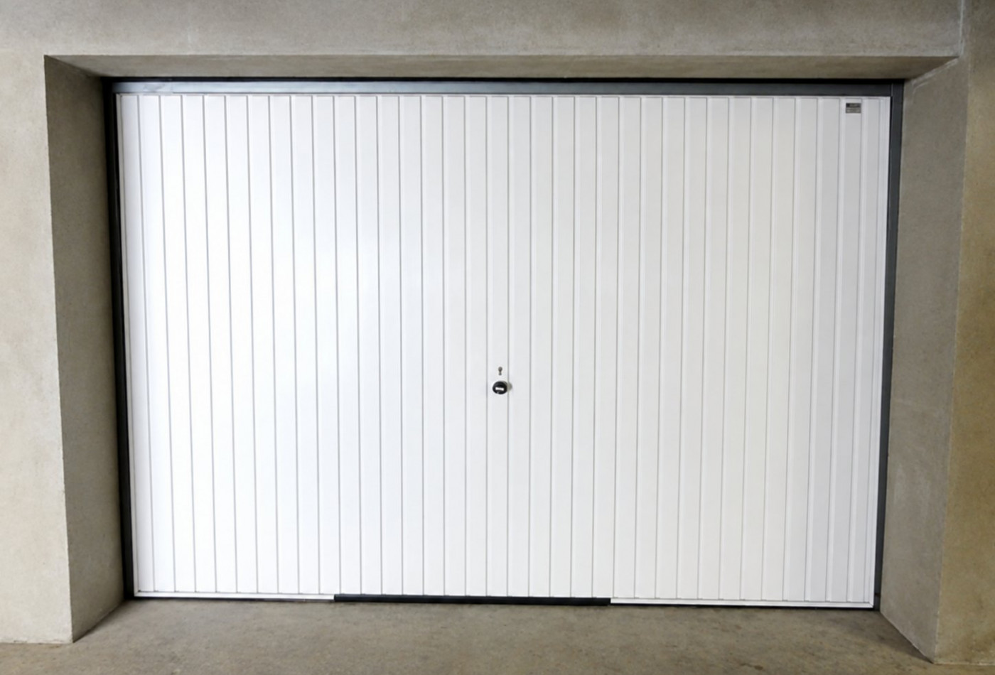 vente Garage Saint Etienne - Photo 1