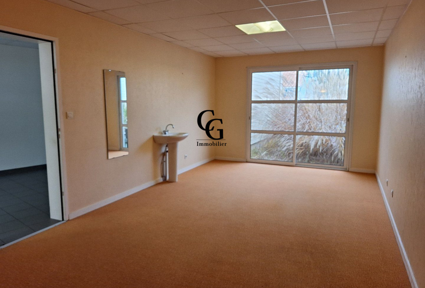 location Local commercial Les Sorinières - Photo 4