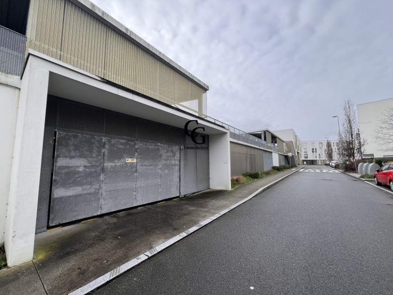 location Parking intérieur Vertou - Photo 2