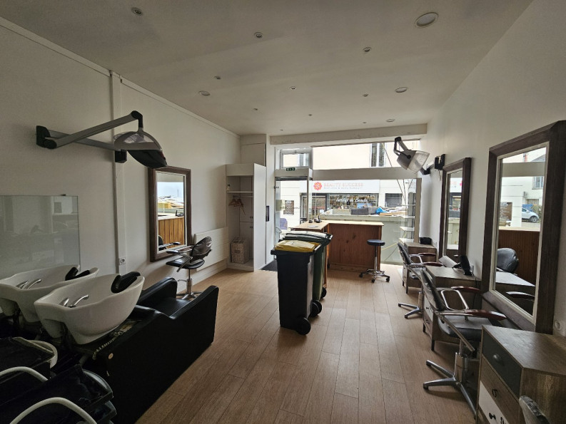 location Local commercial Chateaubriant - Photo 3