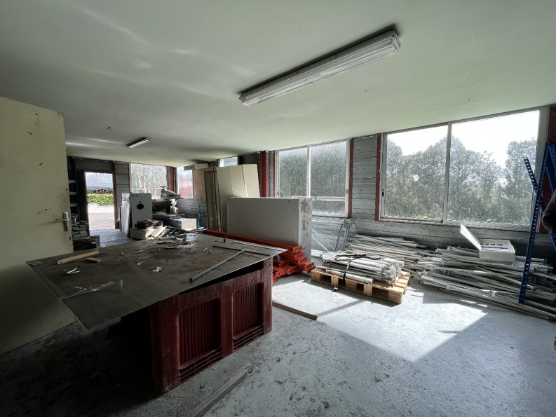 location Bâtiment Rouge - Photo 2