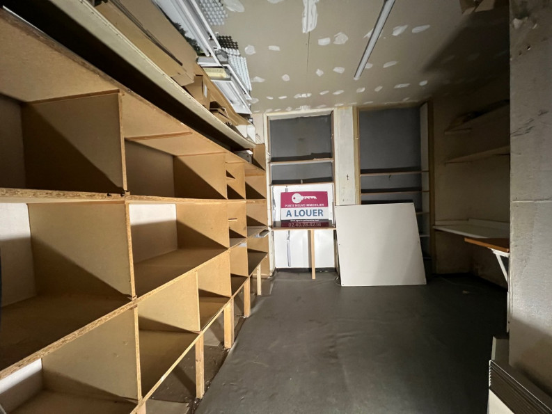 location Local commercial Chateaubriant - Photo 5