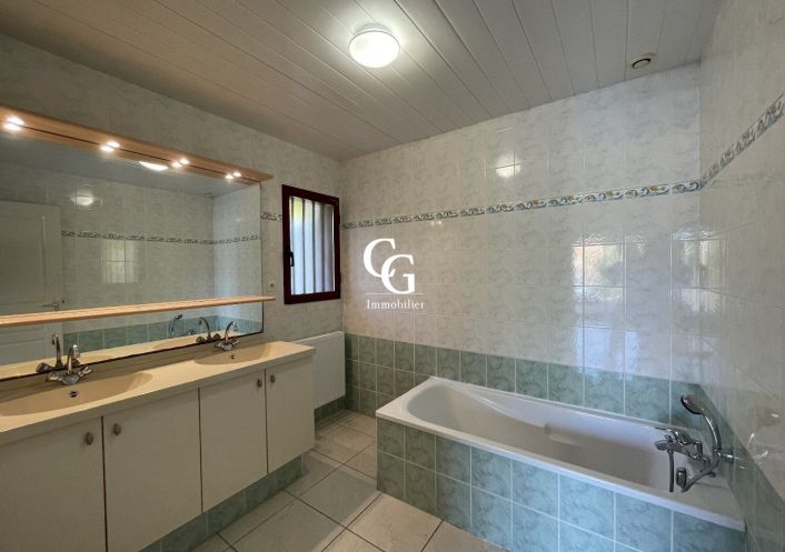à louer Maison Montréverd