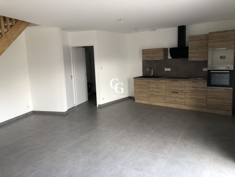 location Maison Vieillevigne - Photo 4