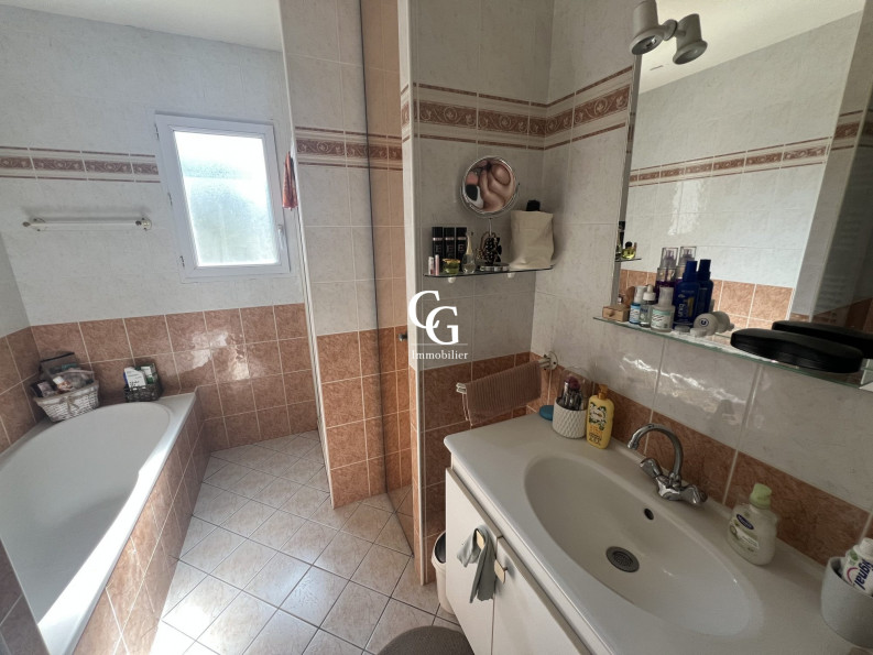 location Maison Vieillevigne - Photo 8