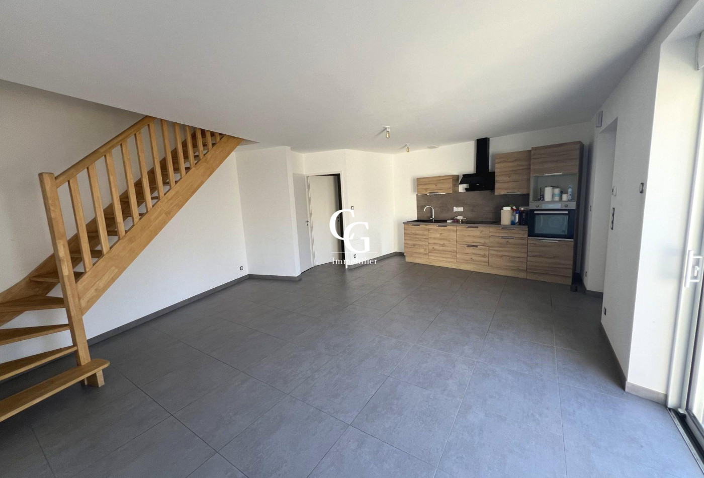 location Maison Vieillevigne - Photo 4