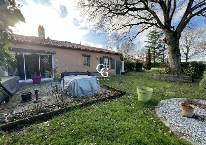 à vendre Maison Montréverd