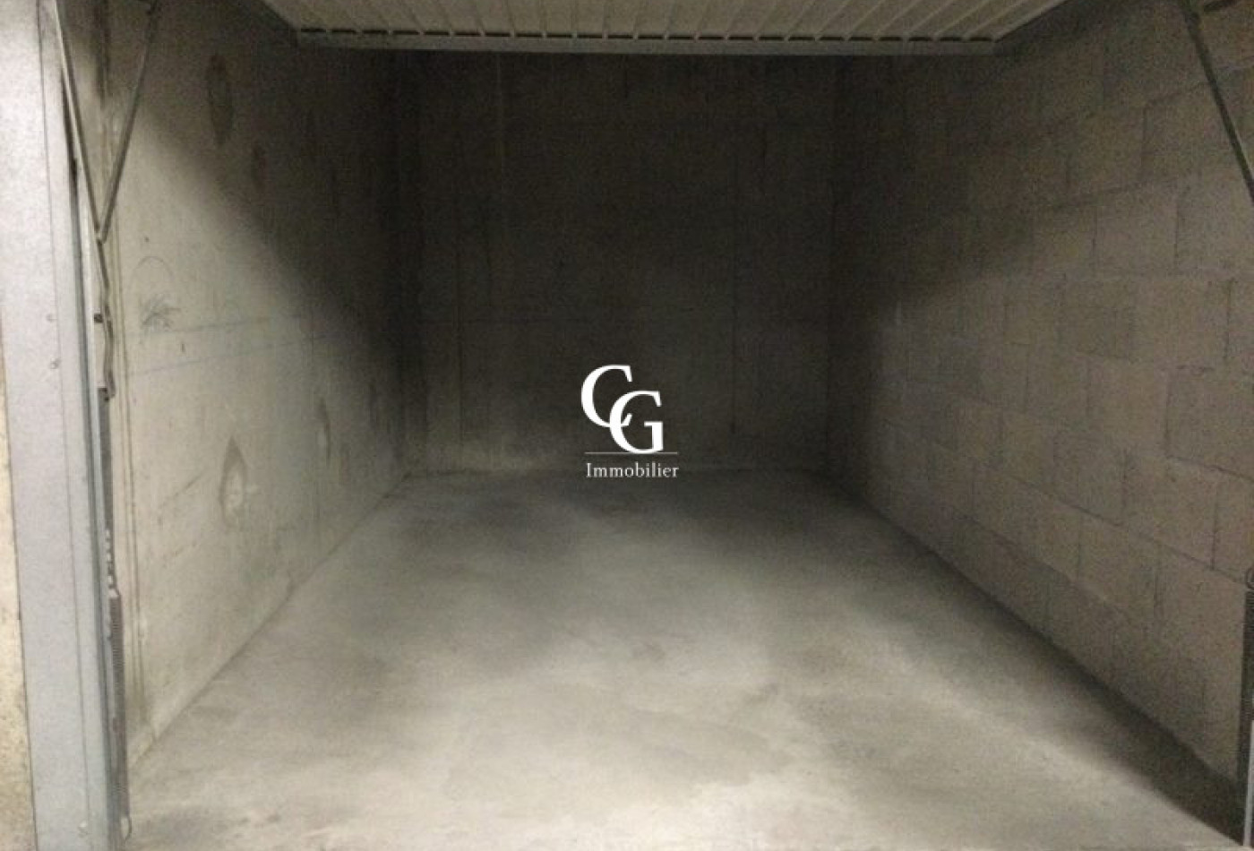 location Parking intérieur Nantes - Photo 1