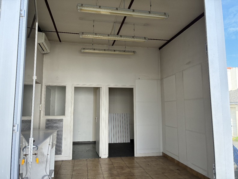 vente Locaux d'activité Beautour - Photo 3