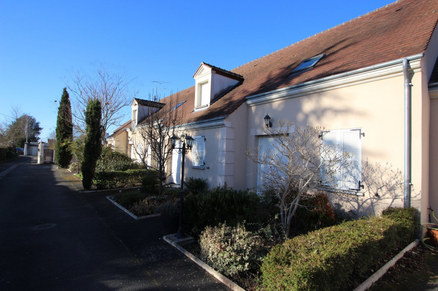 A vendre  Chateauneuf Sur Loire | Réf 4500558994 - Ad hoc immobilier