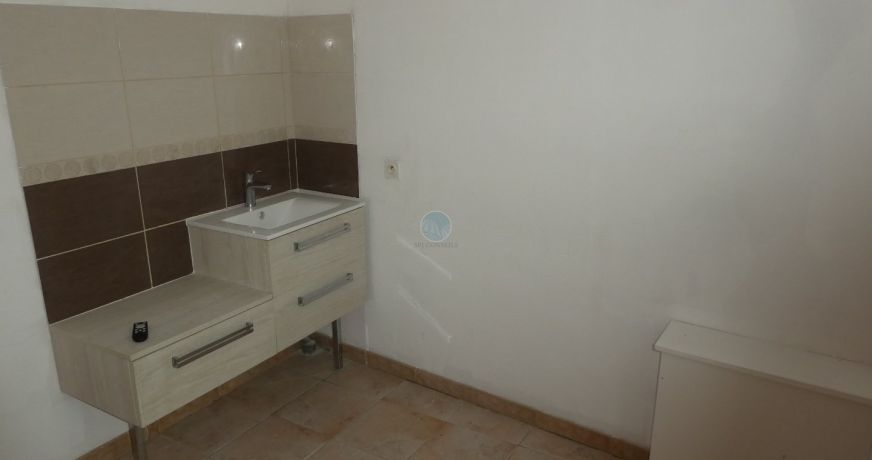 location Local commercial La Ferte Saint Aubin