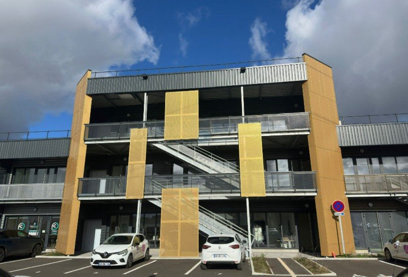 location Bureau Saran - Photo 1