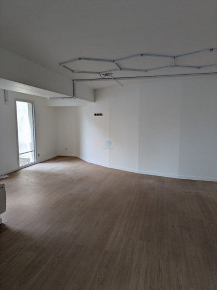 vente Local commercial Orleans - Photo 4