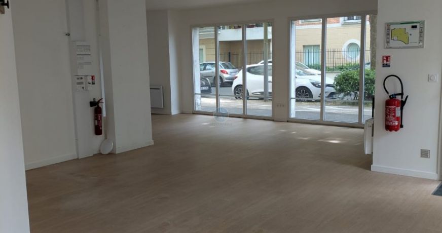 vente Local commercial Orleans