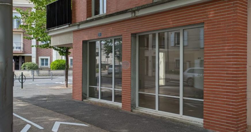 vente Local commercial Orleans